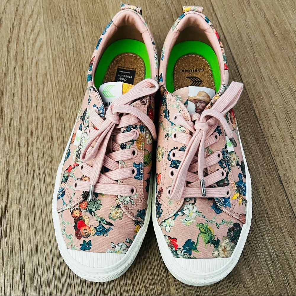Cariuma Limited Edition Pink Van Gogh Sneakers Sz 9